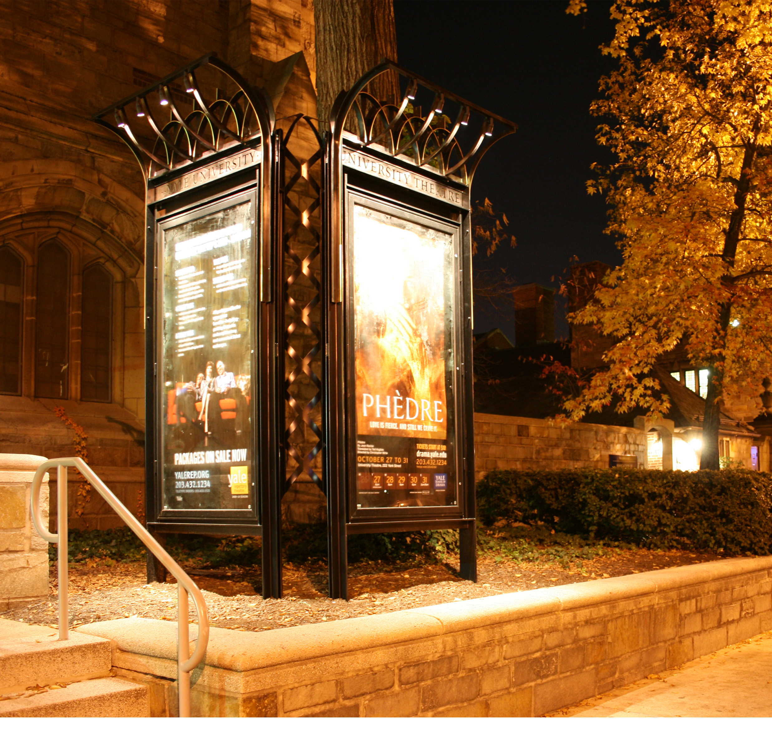Yale University School of Drama – University Theatre Display Cases