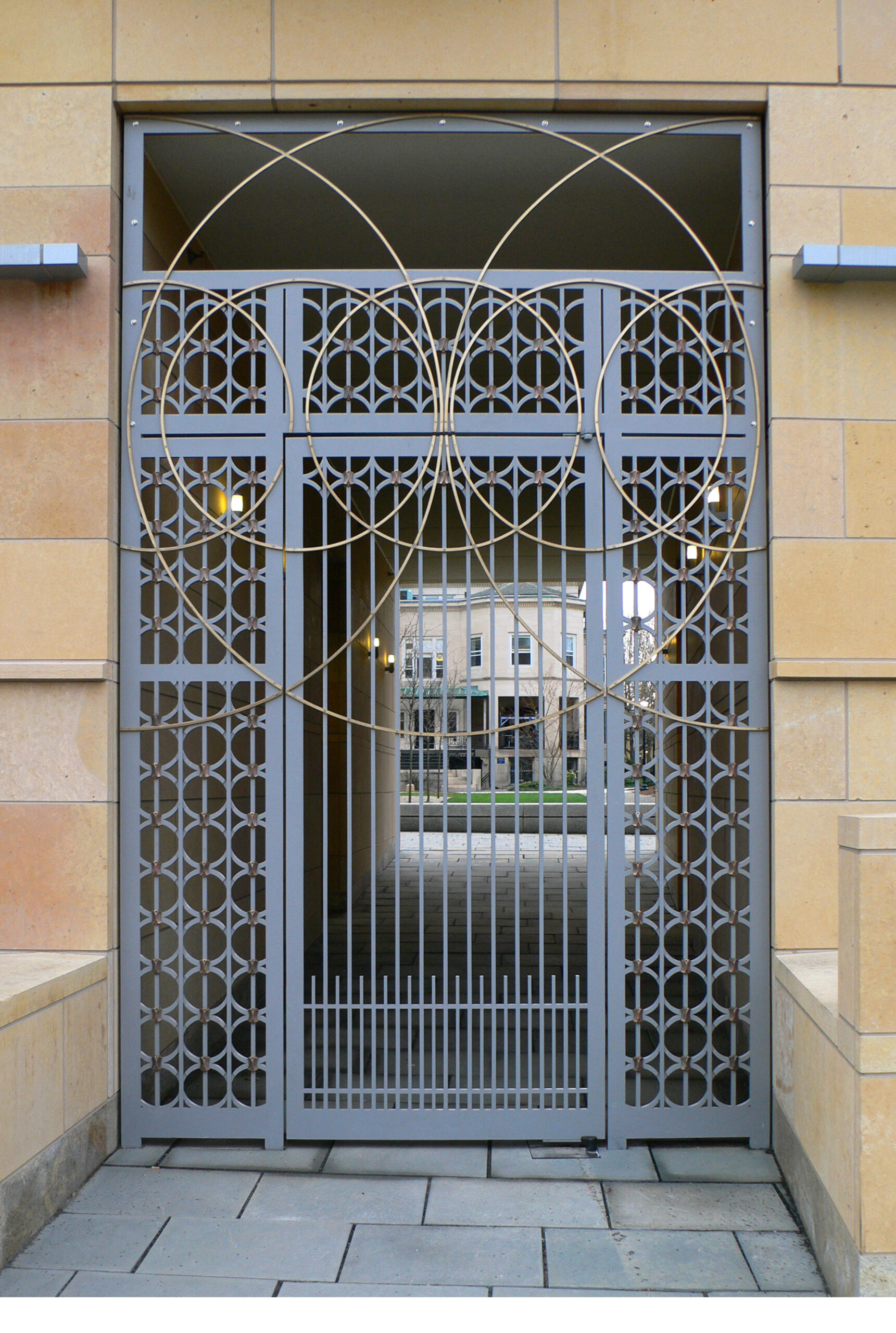 Yale University – Rosenkranz Hall Gate